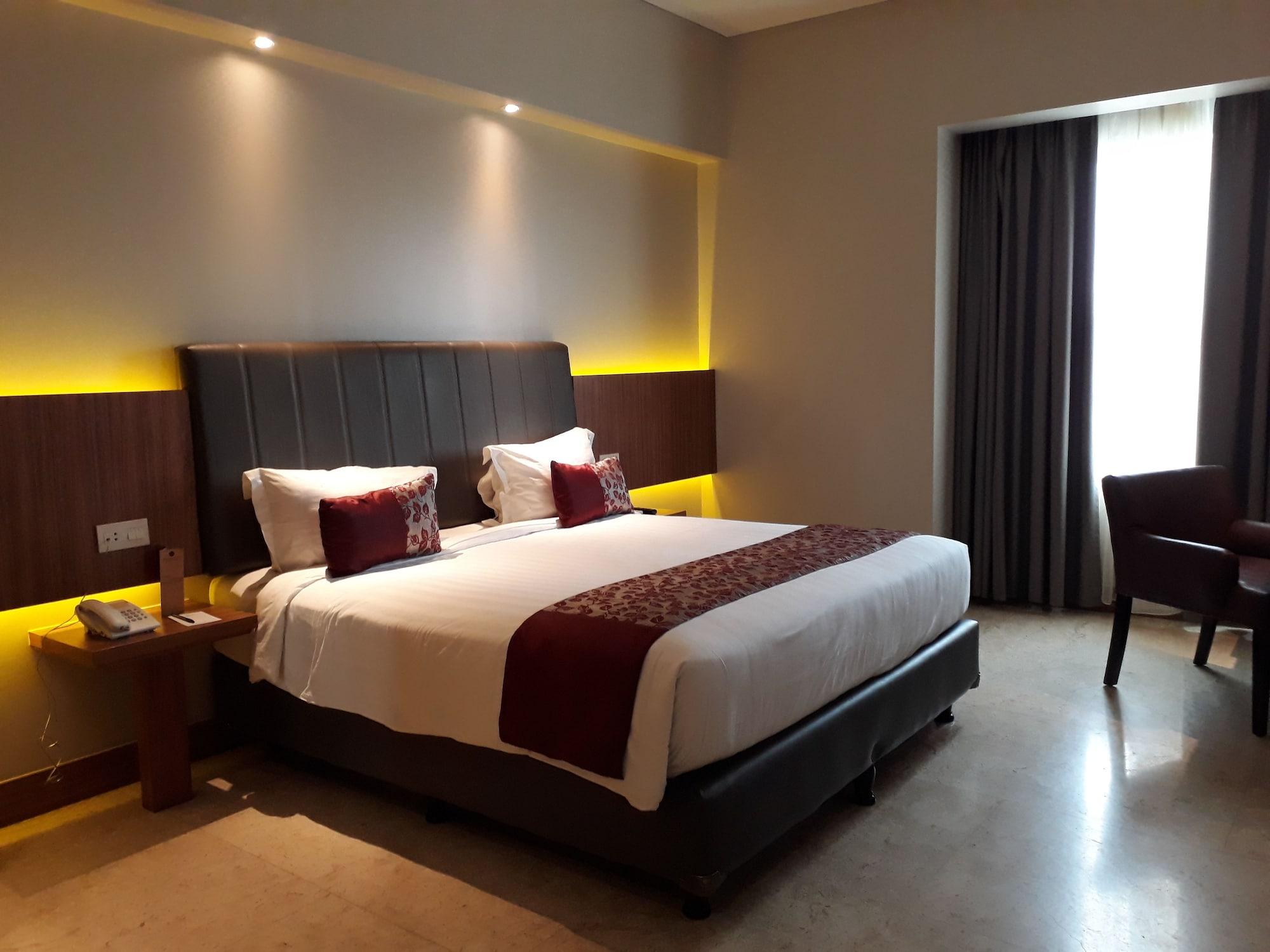 Demelia Hotel Makasar Zewnętrze zdjęcie
