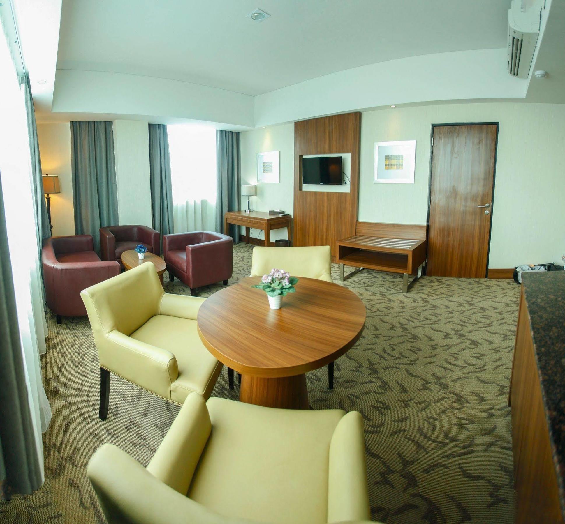Demelia Hotel Makasar Zewnętrze zdjęcie