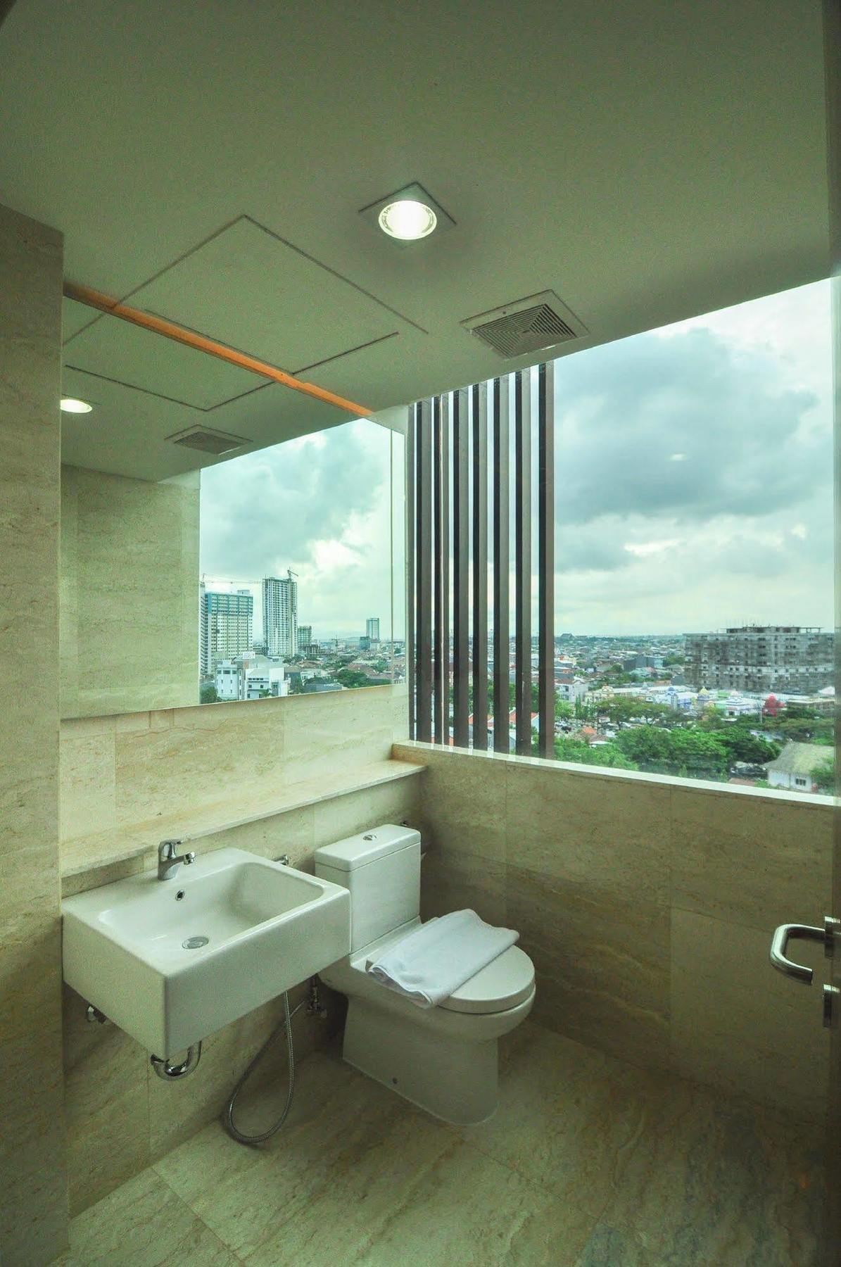Demelia Hotel Makasar Zewnętrze zdjęcie